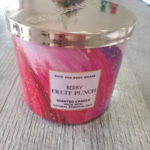Bath and Body Works Berry Fruit Punch Candle